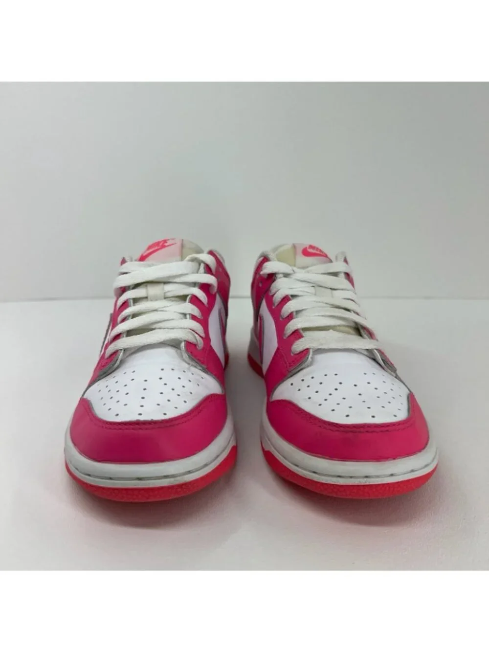 Nike Dunk Low Laser Fuchsia Sneaker Big Kids 4Y Leather Lace Up FB9109-102 Pink